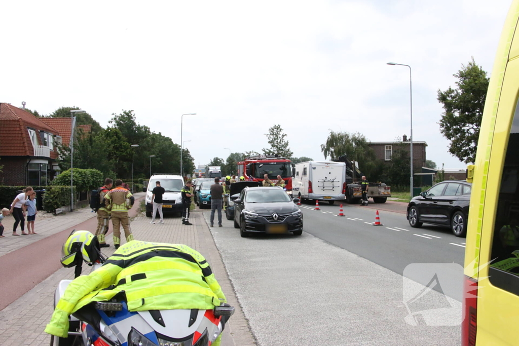 Twee personen gewond bij kop-staartbotsing