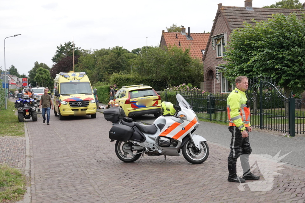 Quadbestuurder rijdt tegen paal en raakt gewond