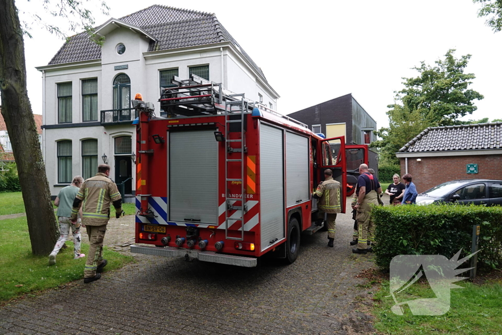 Loempia in magnetron zorgt voor rookontwikkeling en brandweer inzet