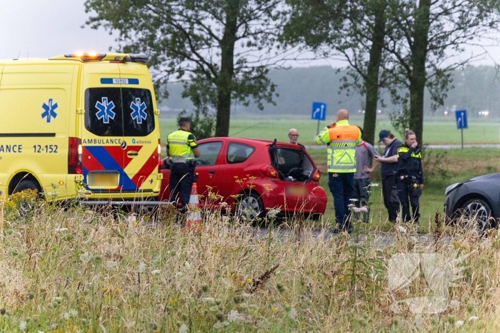 Drie voertuigen betrokken bij kop-staartaanrijding