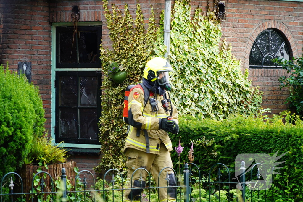 Stolpboerderij verwoest door uitslaande brand