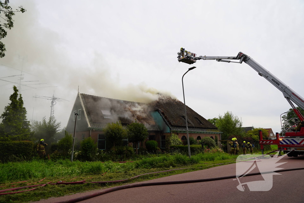 Stolpboerderij verwoest door uitslaande brand