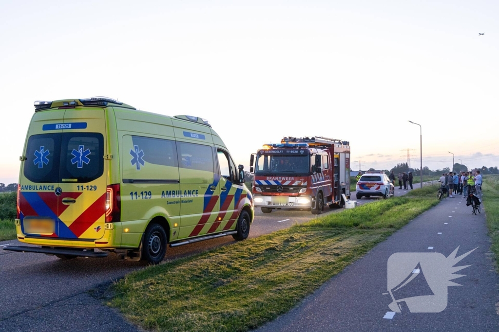 Auto belandt in water na crash