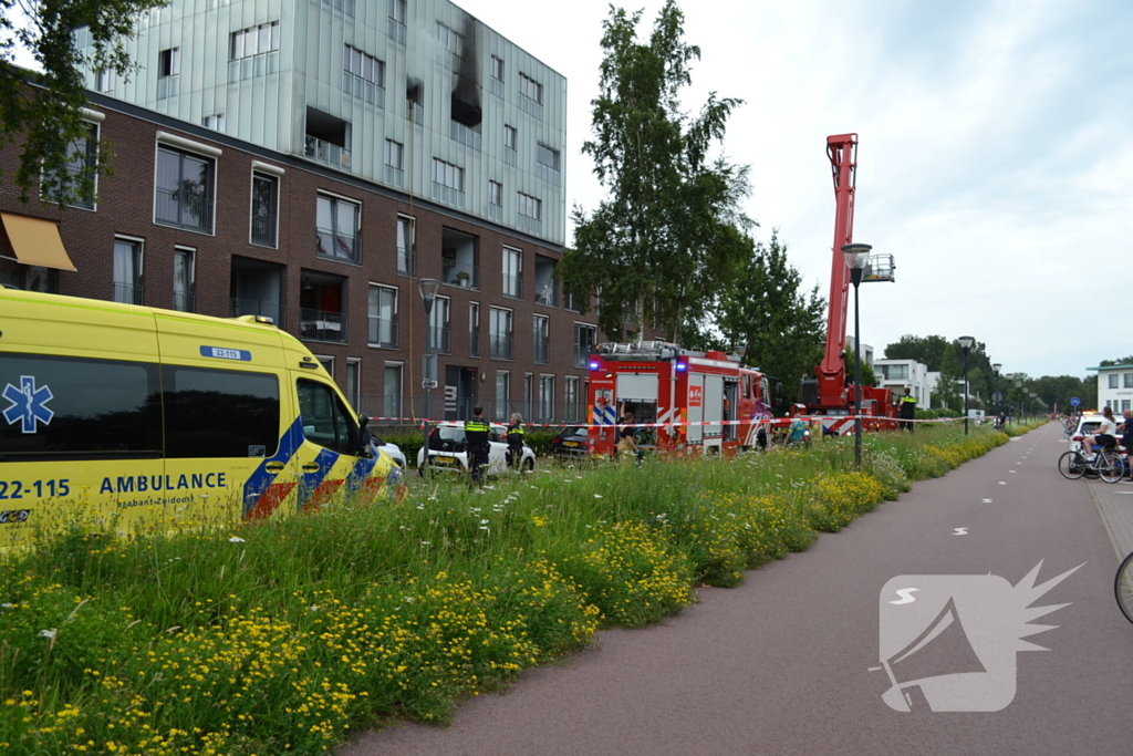 Brand op balkon snel onder controle