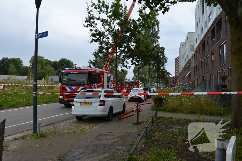 Brand op balkon snel onder controle