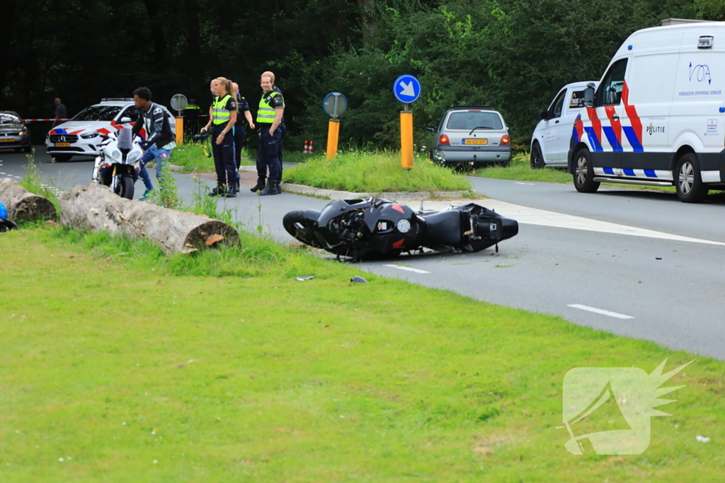 Motorrijder zwaargewond na ongeval