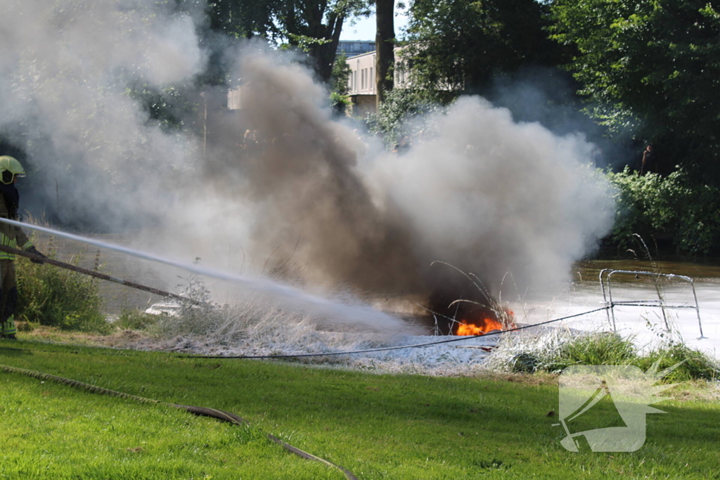 Opnieuw brand bij pleziervaartuig