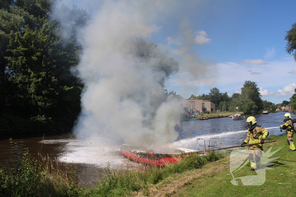 Opnieuw brand bij pleziervaartuig