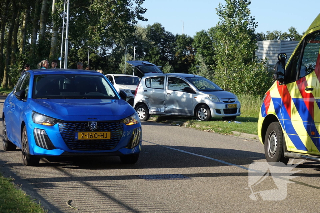 Voertuigen beschadigd na botsing