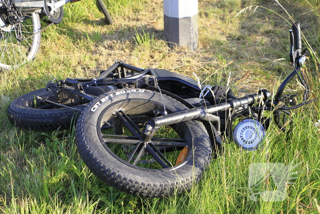 Politie neemt fatbike mee na botsing