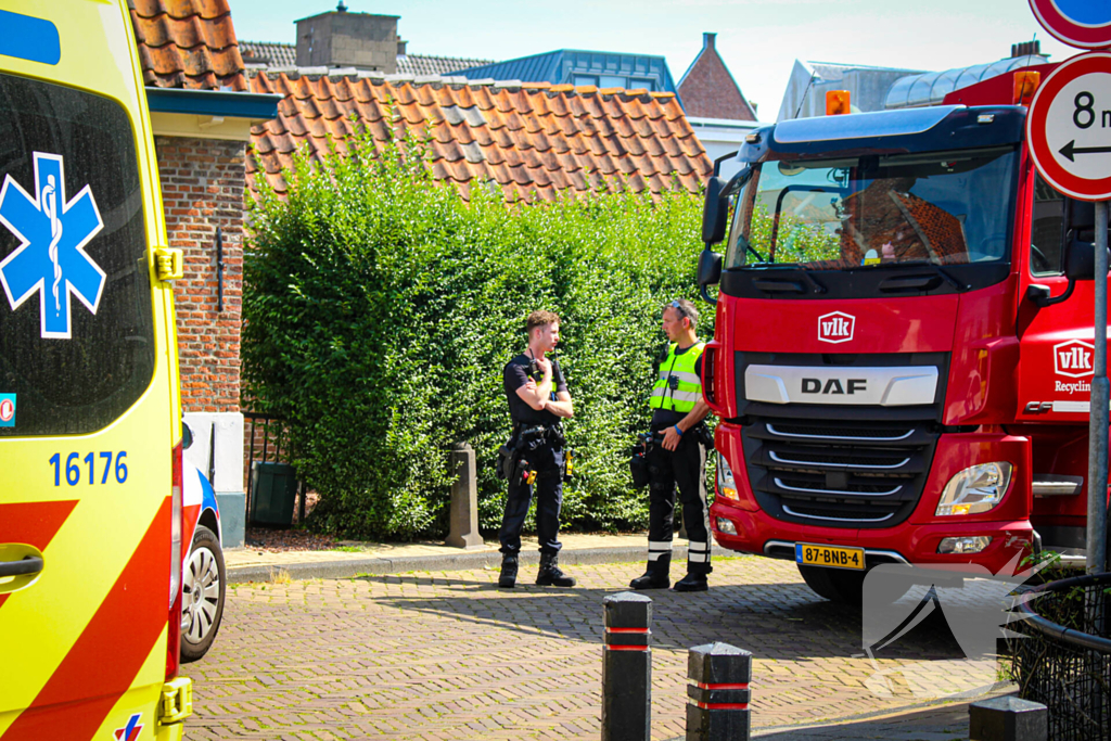 Voetganger aangereden door vuilniswagen