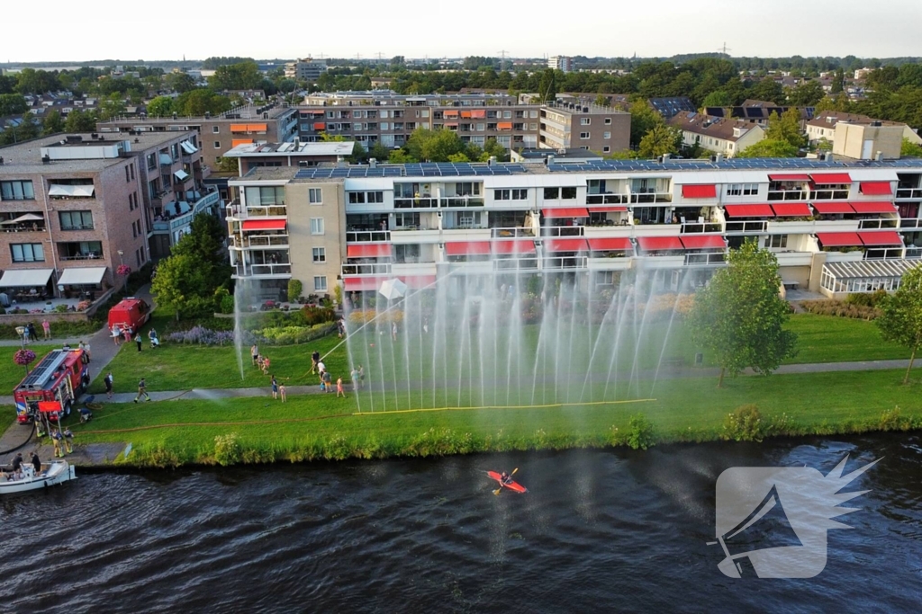 Brandweer zorgt voor vertier en verkoeling