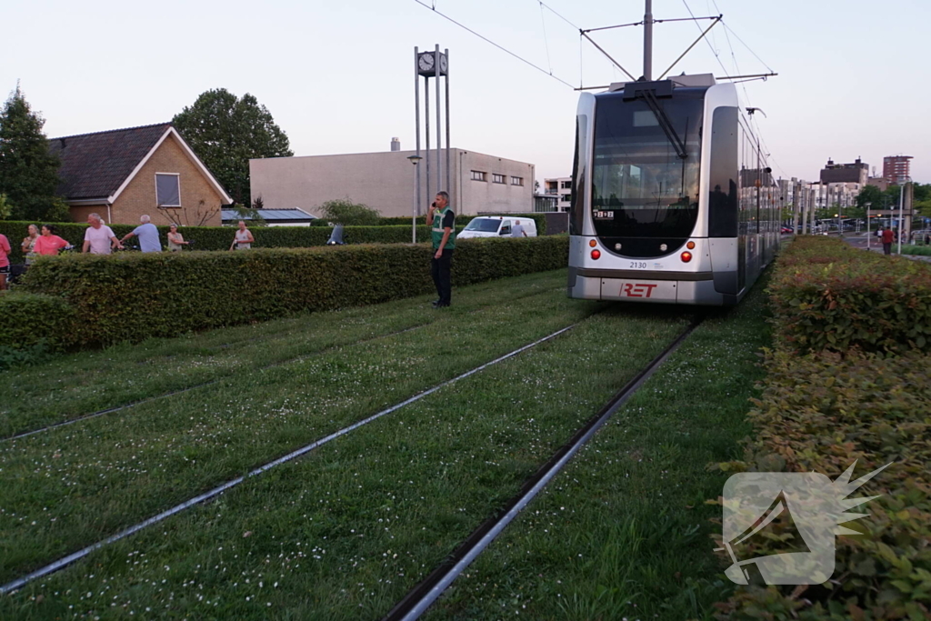 Scooterrijder zwaargewond bij aanrijding met tram