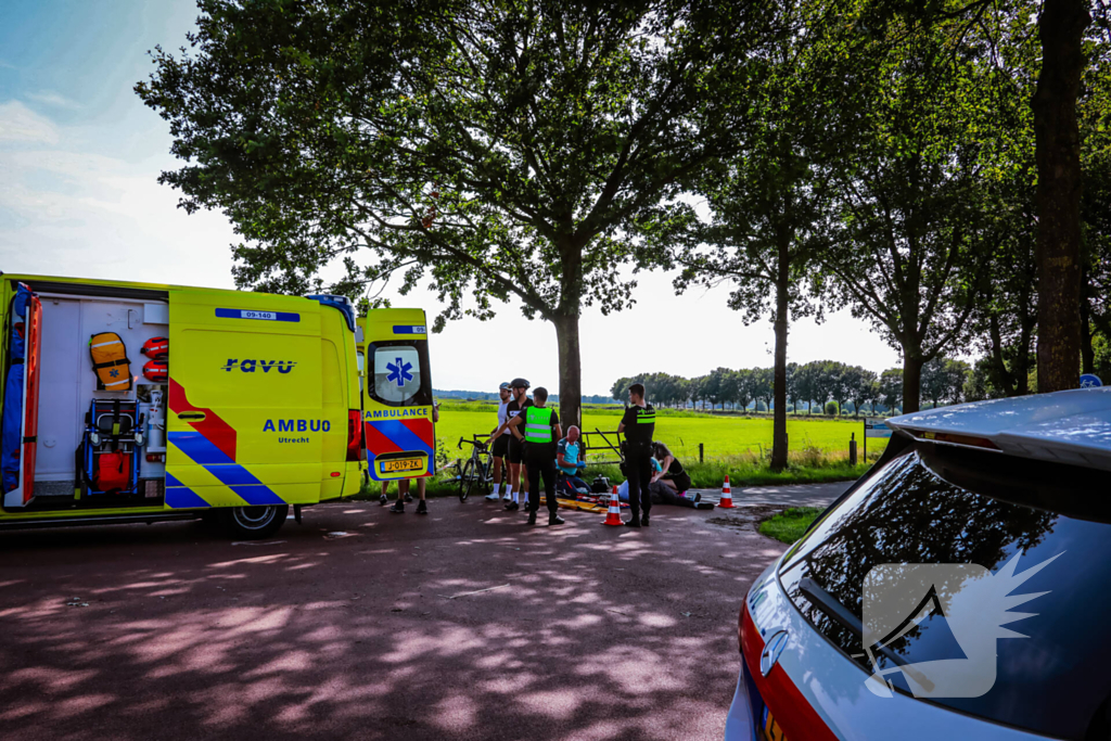 Vrouw slaat om met scootmobiel