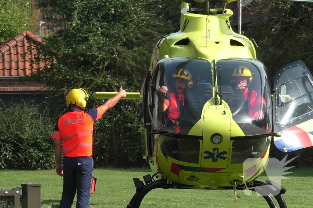 Traumateam landt in woonwijk voor medisch incident