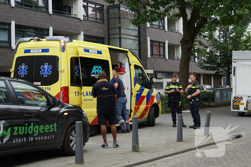 Hulpdiensten ingezet voor kind die met hand tussen liftdeur komt