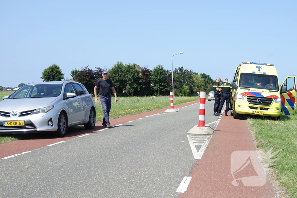 Scooterrijder ten val door vliegje in oog