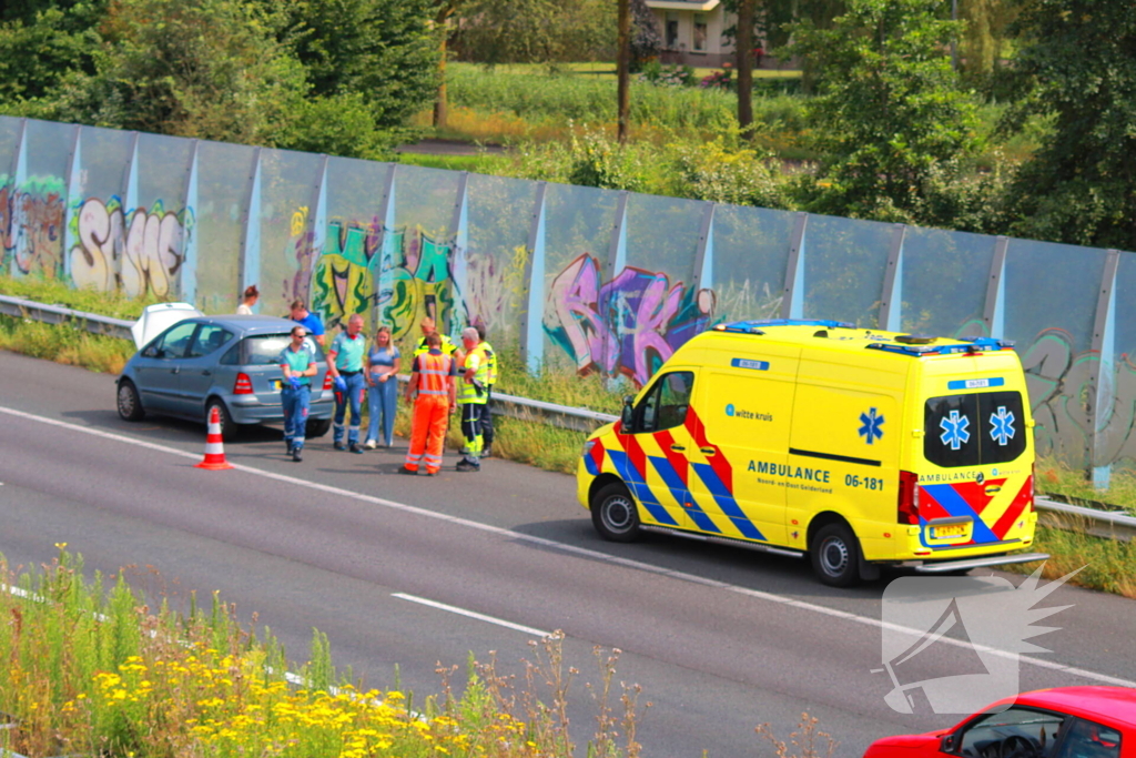 Ongeval tussen twee voertuigen op snelweg