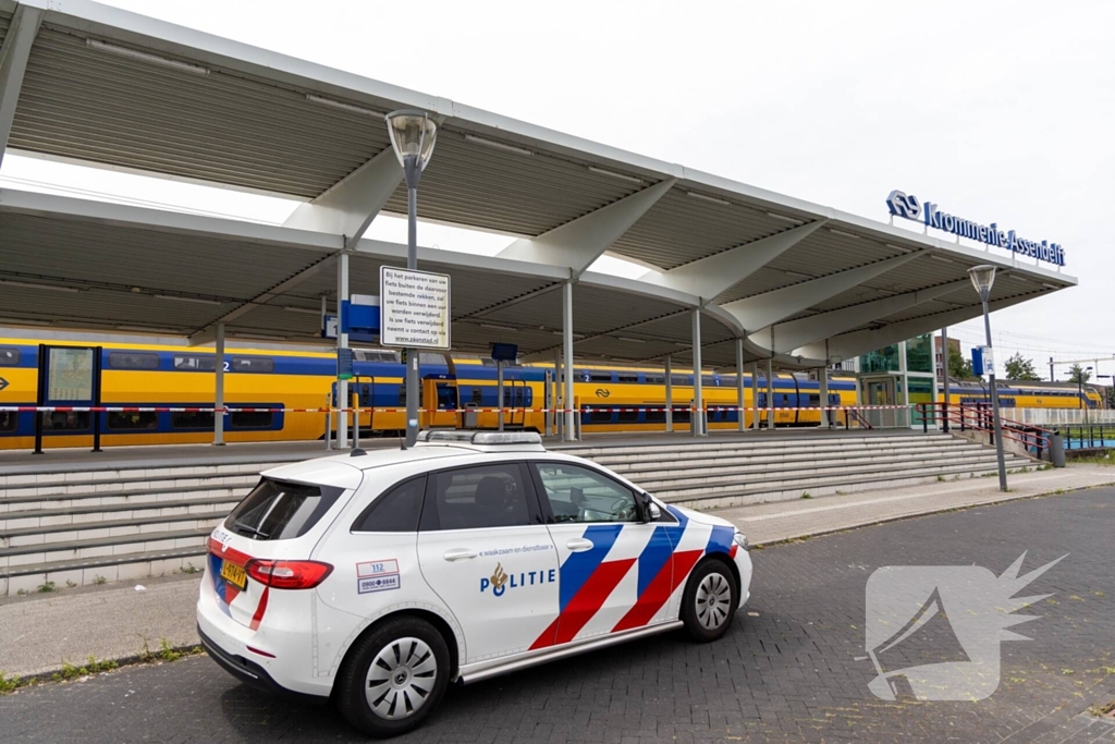 Persoon overleden na aanrijding met trein op station