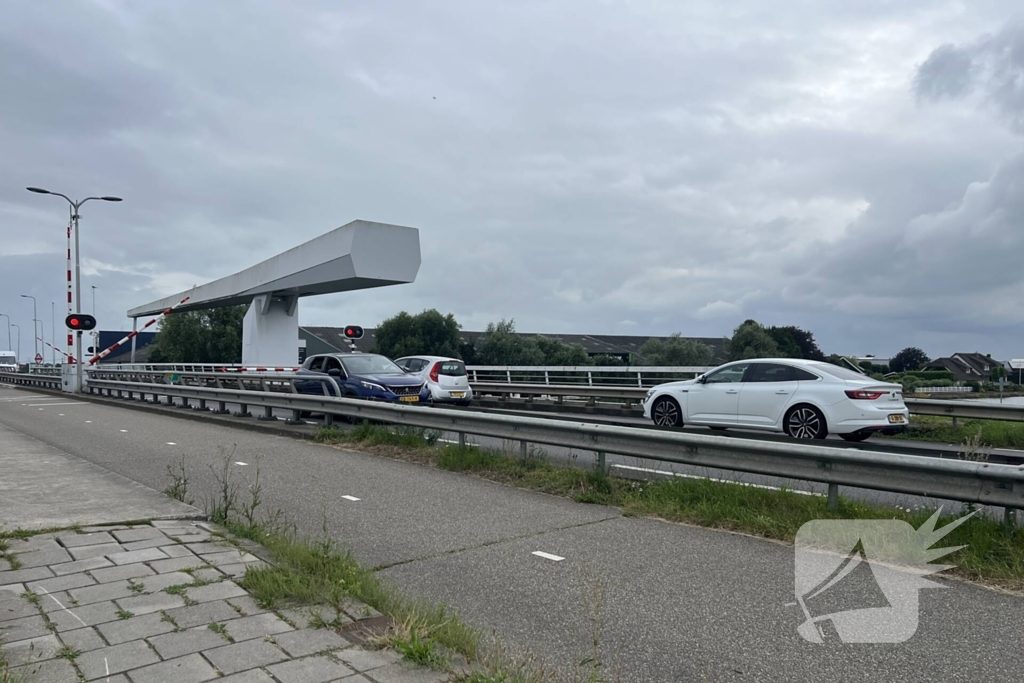 Verkeershinder door storing in slagbomen Gouderaksebrug