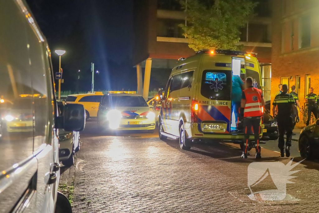 Gewonde bij steekincident in woning