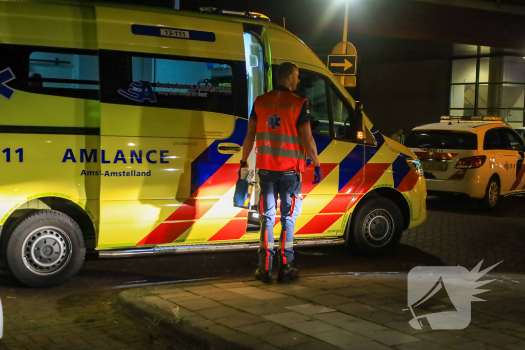 Gewonde bij steekincident in woning