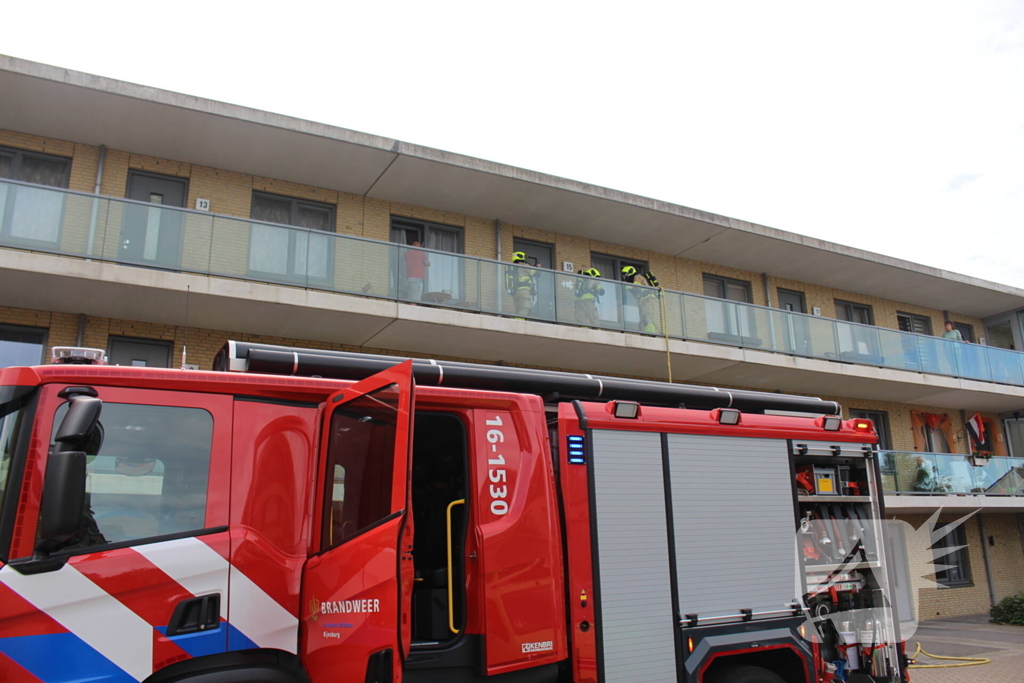 Bewoner gewekt nadat brandweer deur openramt wegens vergeten pannetje