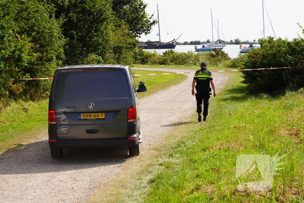 Stoffelijk overschot in water aangetroffen