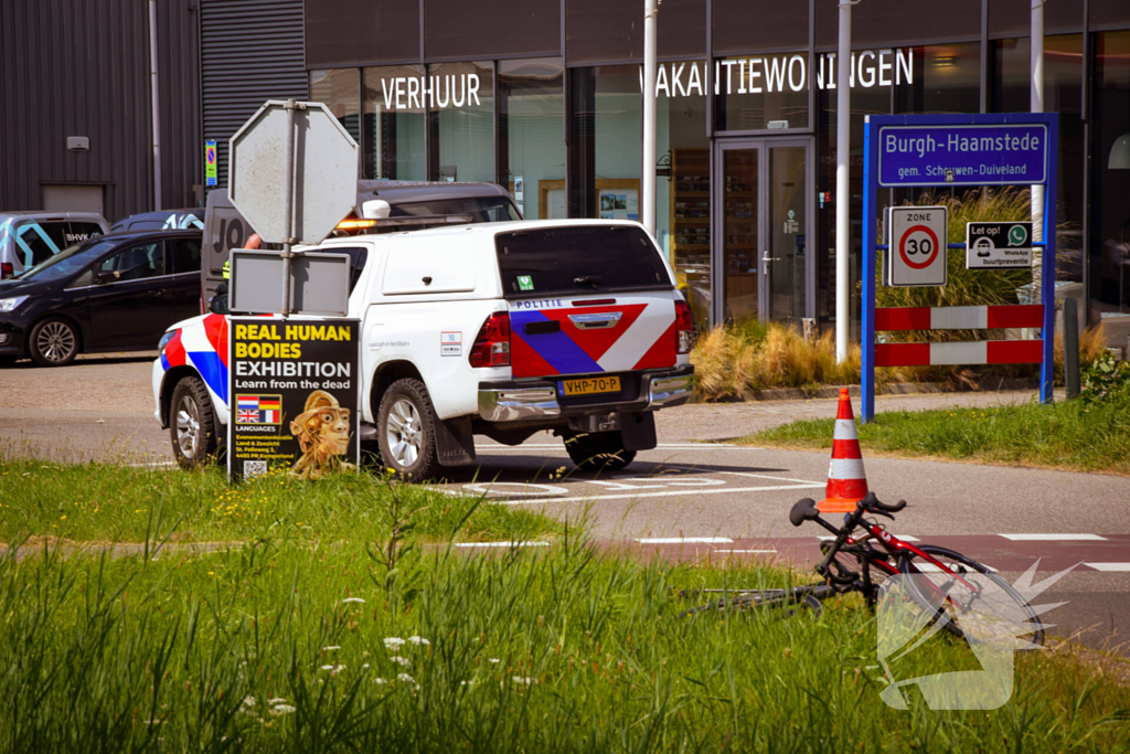 Wielrenner gewond bij botsing met bestelbus