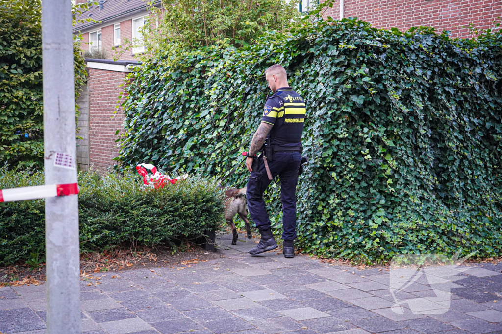 Aanhouding bij inval en onderzoek naar incident bij flat