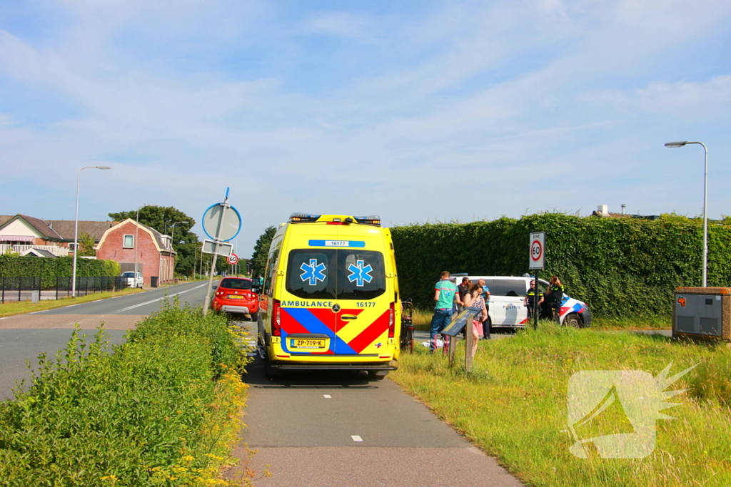 Bakfiets bestuurder gewond bij aanrijding met bestelbus