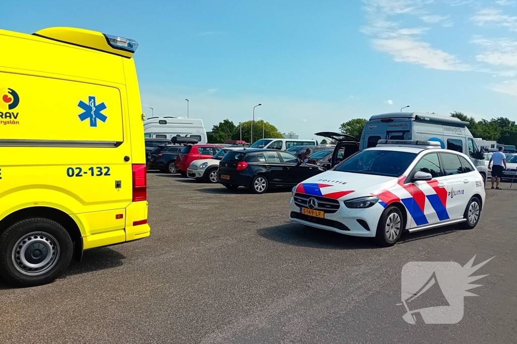 Persoon vervoerd met ambulance na verkeersongeval