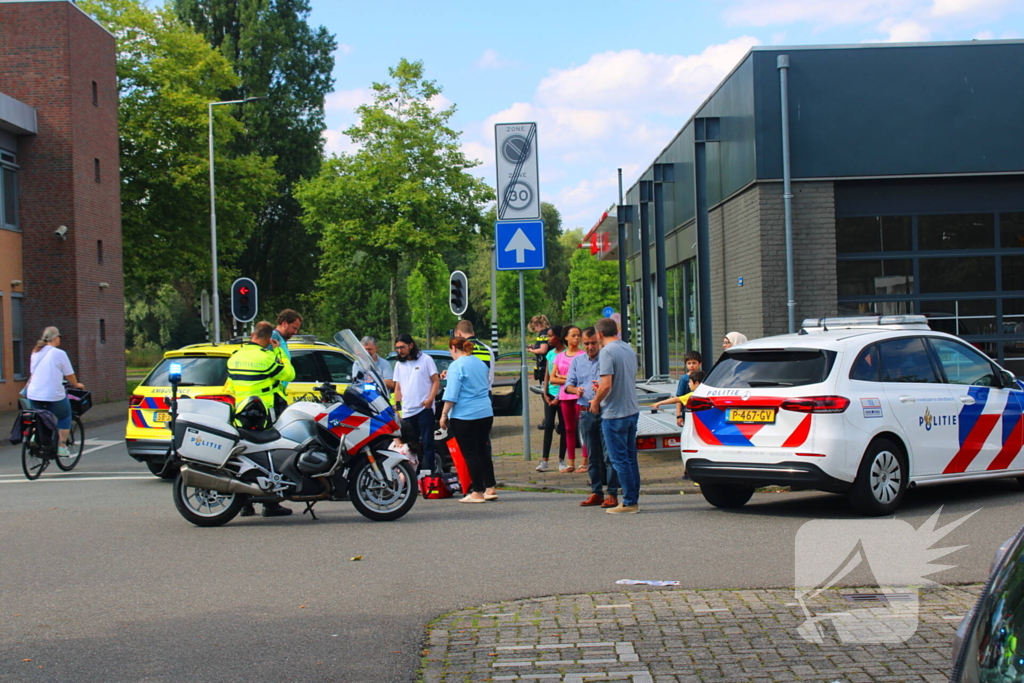 Vrouw in scootmobiel gewond op straat