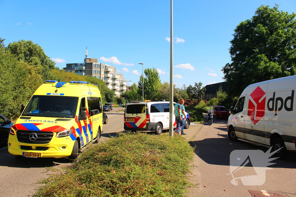 Fietser gewond bij ongeval met bestelbus