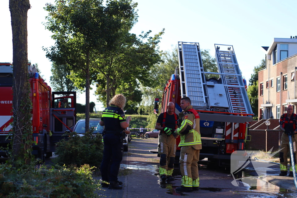 Brandweer ingezet voor brand op dak van woning