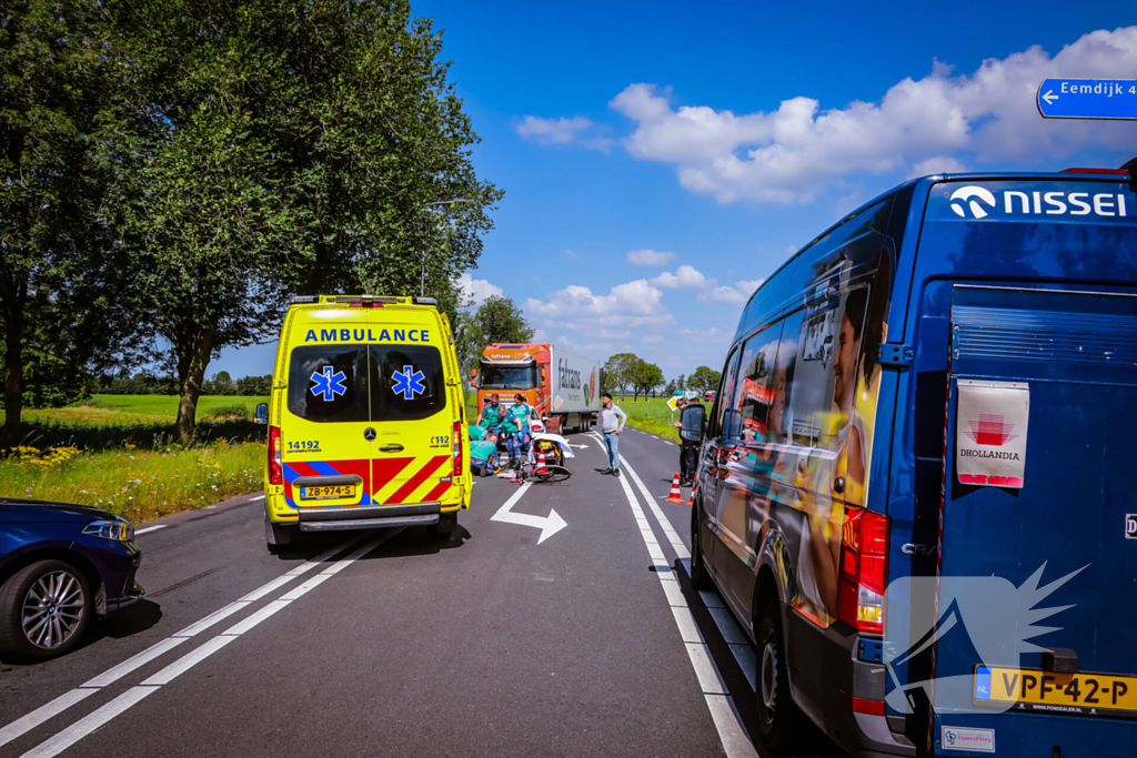 Traumateam ingezet na ongeval met racefietster en bestelbus