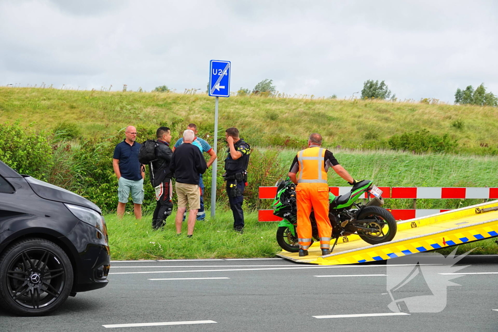 Motorrijder geschept door automobilist