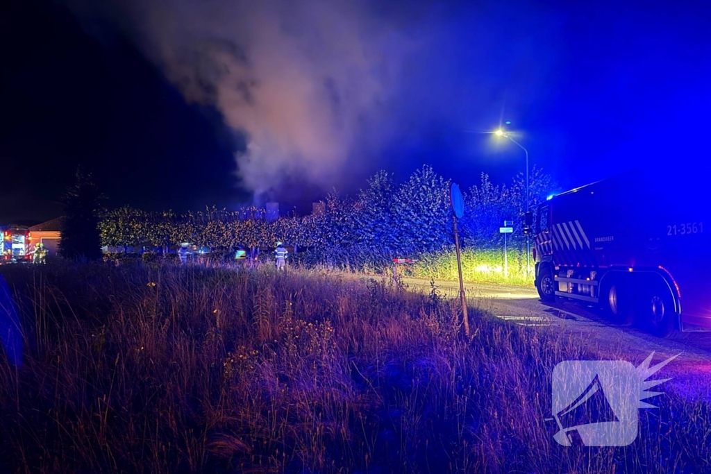 Grote brand in leegstaande boerderij