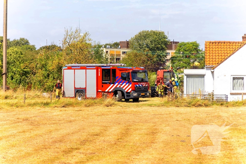 Boer handelt snel en voorkomt dat tractor uitbrand