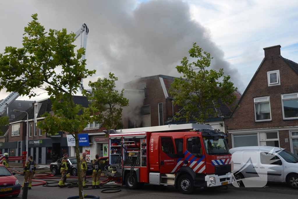 Grote uitslaande brand in pizzeria