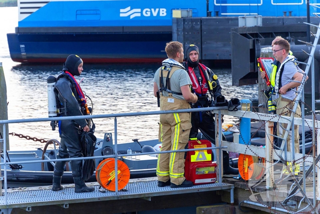 Pleziervaartuig gezonken na aanvaring, opvarenden gered