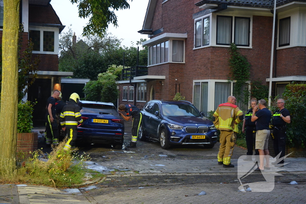 Elektrische auto van burgemeester in brand gestoken