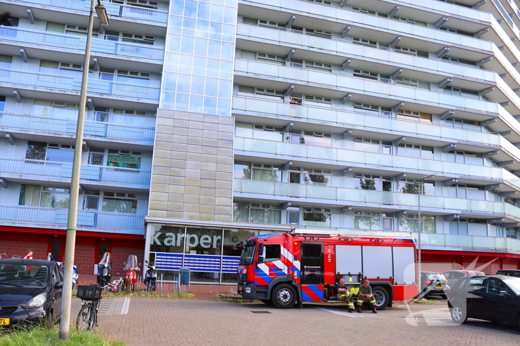 Opnieuw mensen uit lift gehaald, flatbewoners zijn tientallen storingen zat