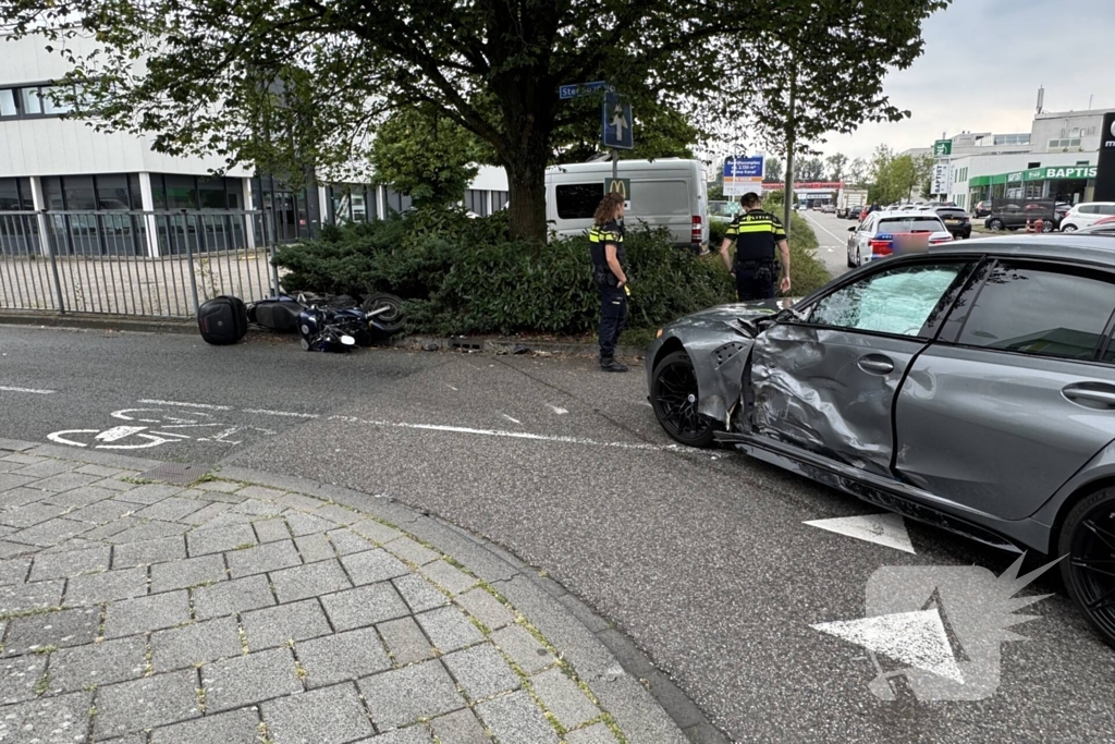 Motorrijder gewond na ongeval met personenauto