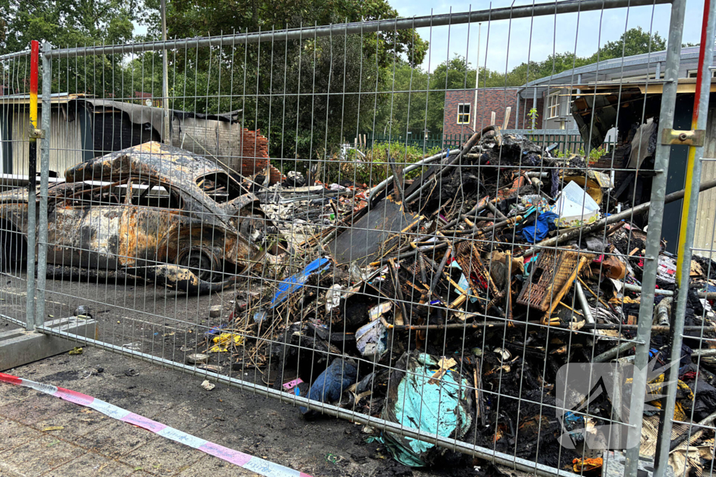 Grote ravage nadat meerdere garageboxen in band stonden