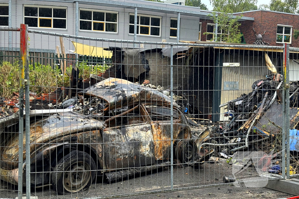 Grote ravage nadat meerdere garageboxen in band stonden