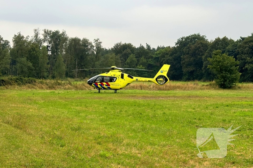 Traumateam ingevlogen voor steekincident, vrouw raakt zwaargewond