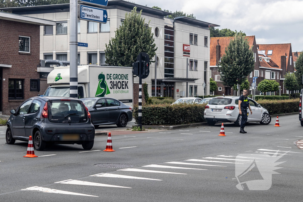 Veel schade bij ongeval op kruising