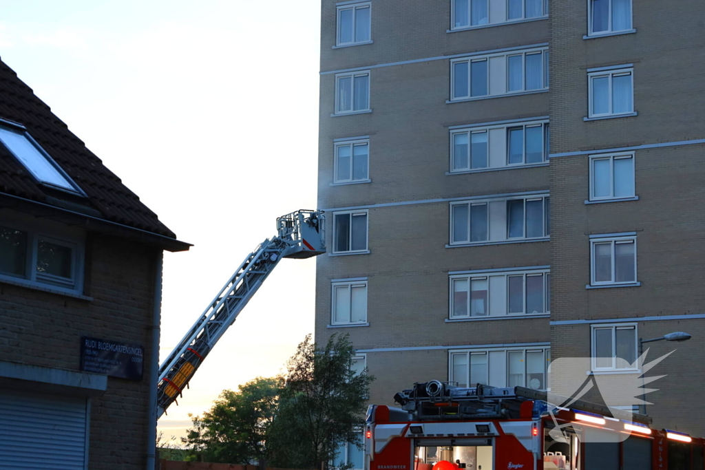 Grote schade na uitslaande brand in flatwoning