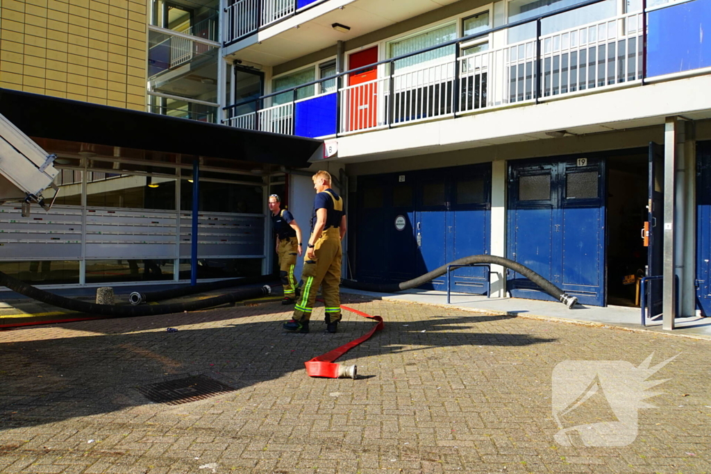 Flat zonder water door gescheurde waterleiding